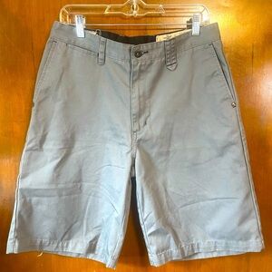 Freeworld men’s size 32 gray shorts